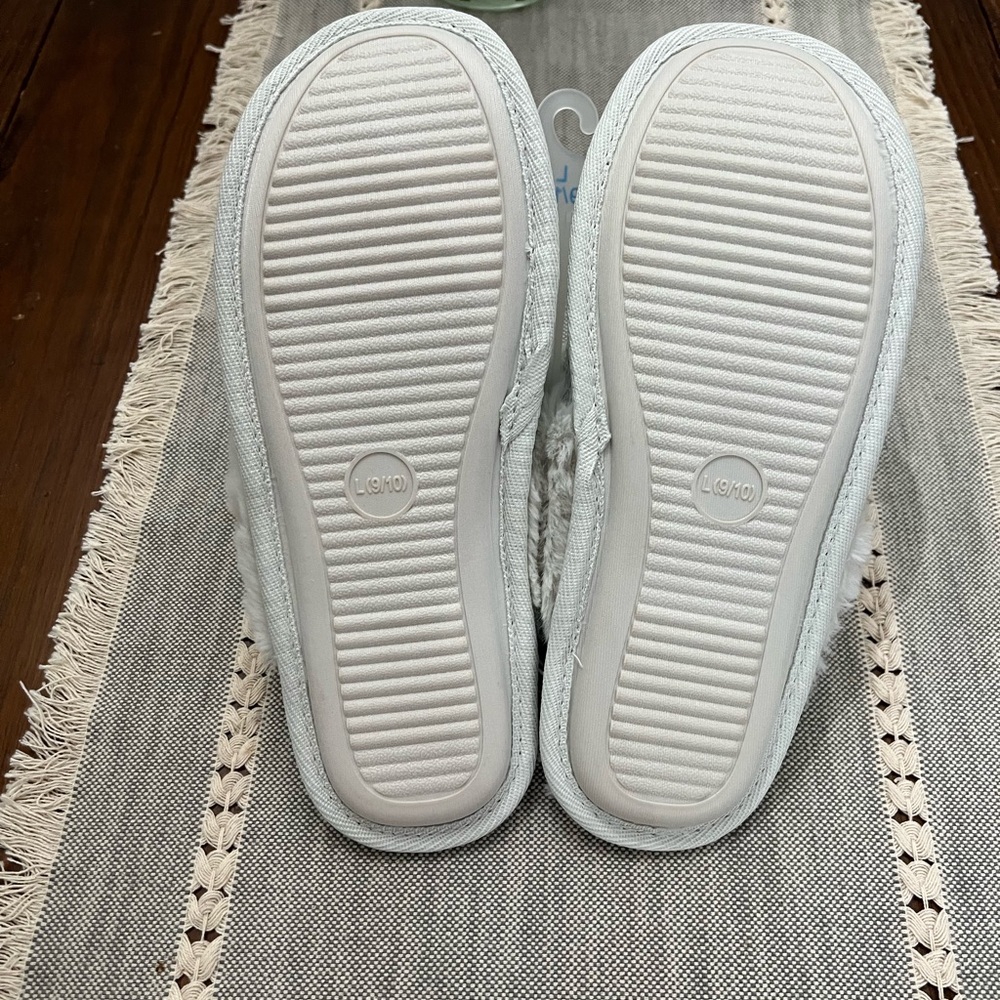 Women's Rae Sequin Scuff Slippers Silver - Auden - SIZE L 9-10 - Picture 5 of 6